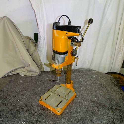 Ddr tischbohrmaschine sbm - ddr,