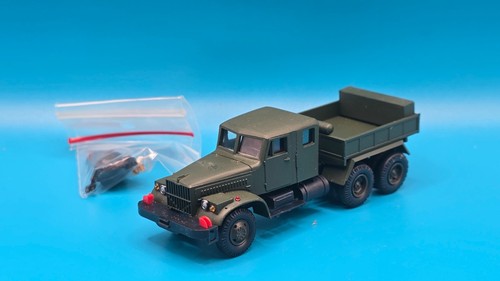 Kraz 258 zugmaschine - , *grün*